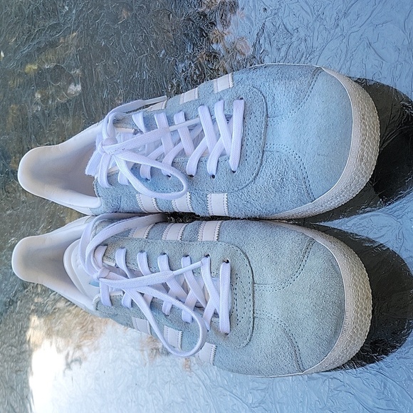 Addidas Giselle Sky Blue Suede Round Toe Sneaker Unisex - Picture 6 of 16